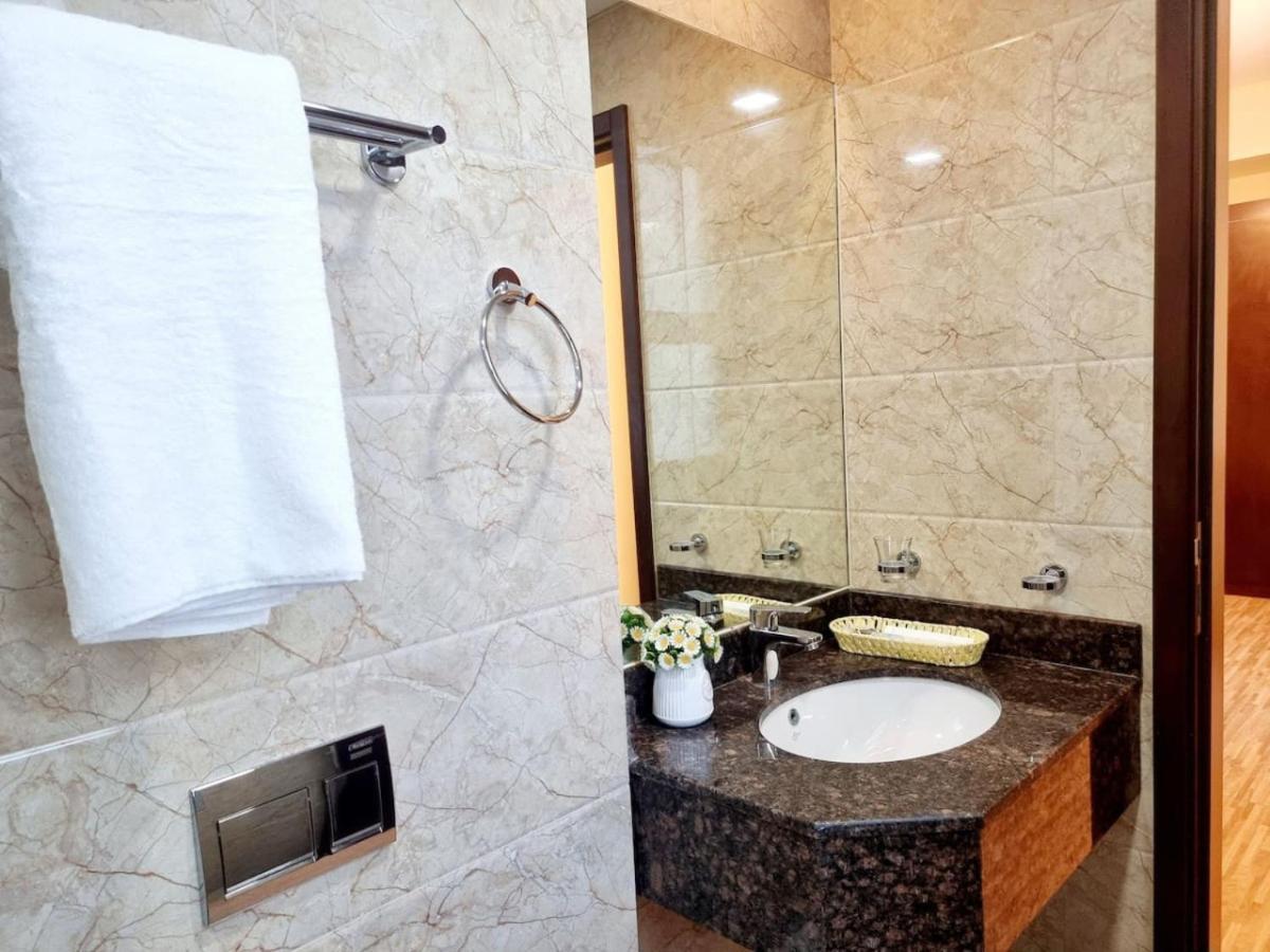 10Th Floor Aspire Tower Paradise Manama Exterior photo
